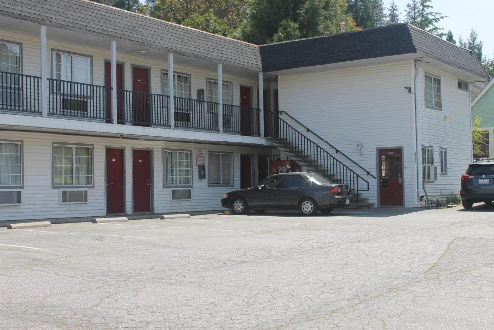 Stagecoach Motel